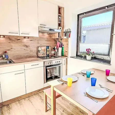 Haus Borzner شقة